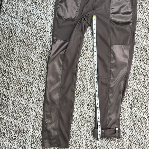 WHITE HOUSE BLACK MARKET Satin Panel Taupe Utility Straight Crop Pants Sz 4L - Picture 16 of 16
